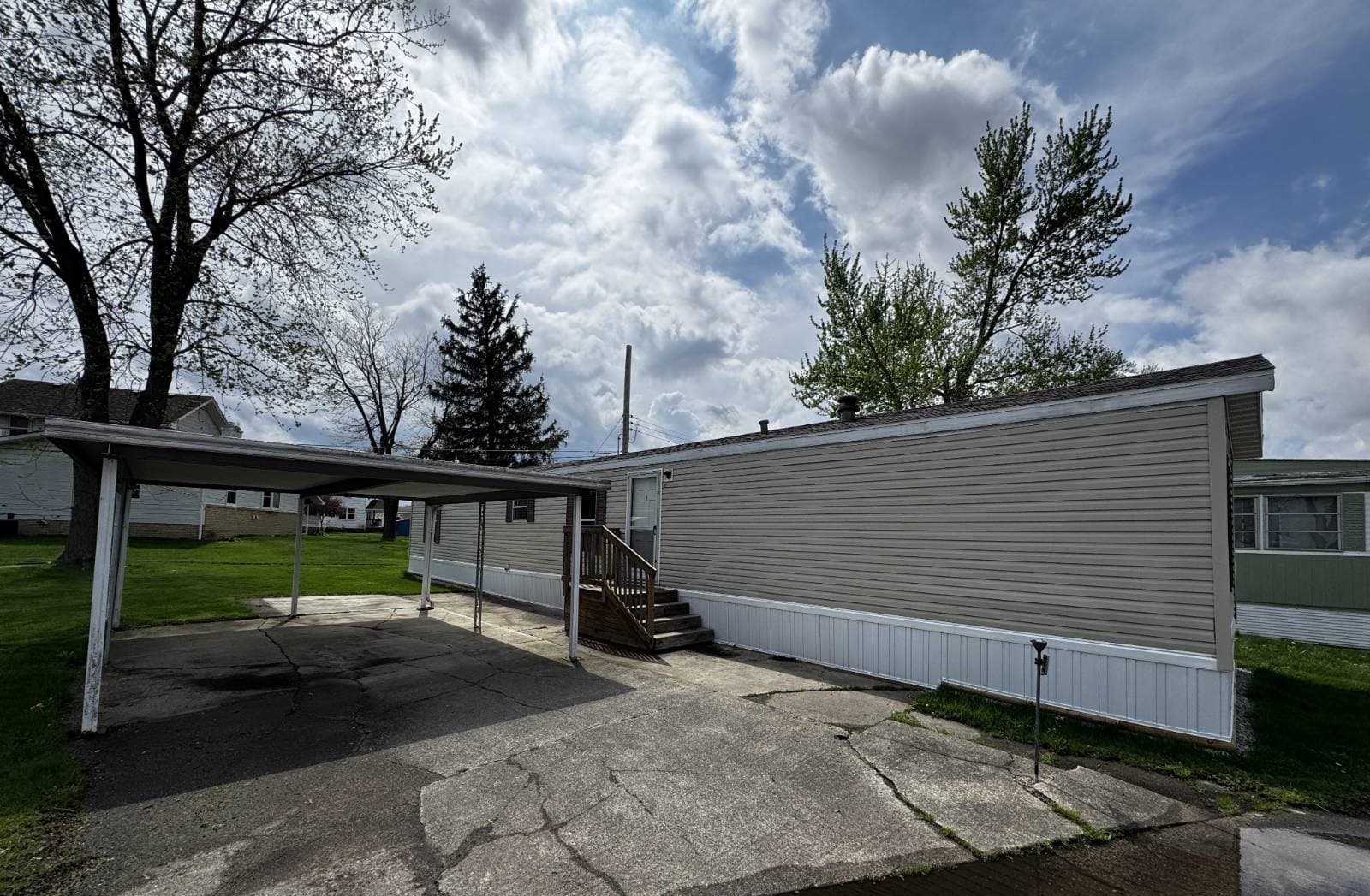 Manufactured home in Fort Wayne, IN 46818