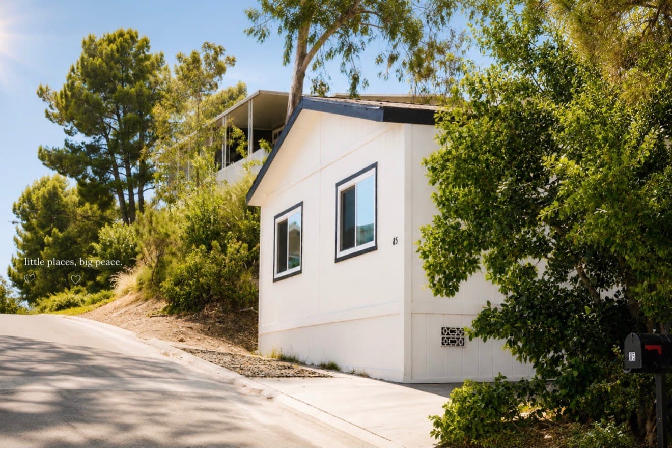 Manufactured home in Lakeside, CA 92040