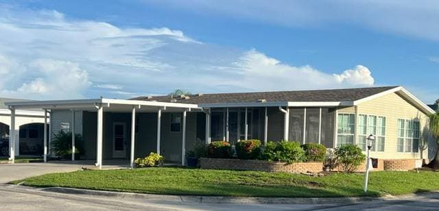 Manufactured home in Parrish, FL 34219