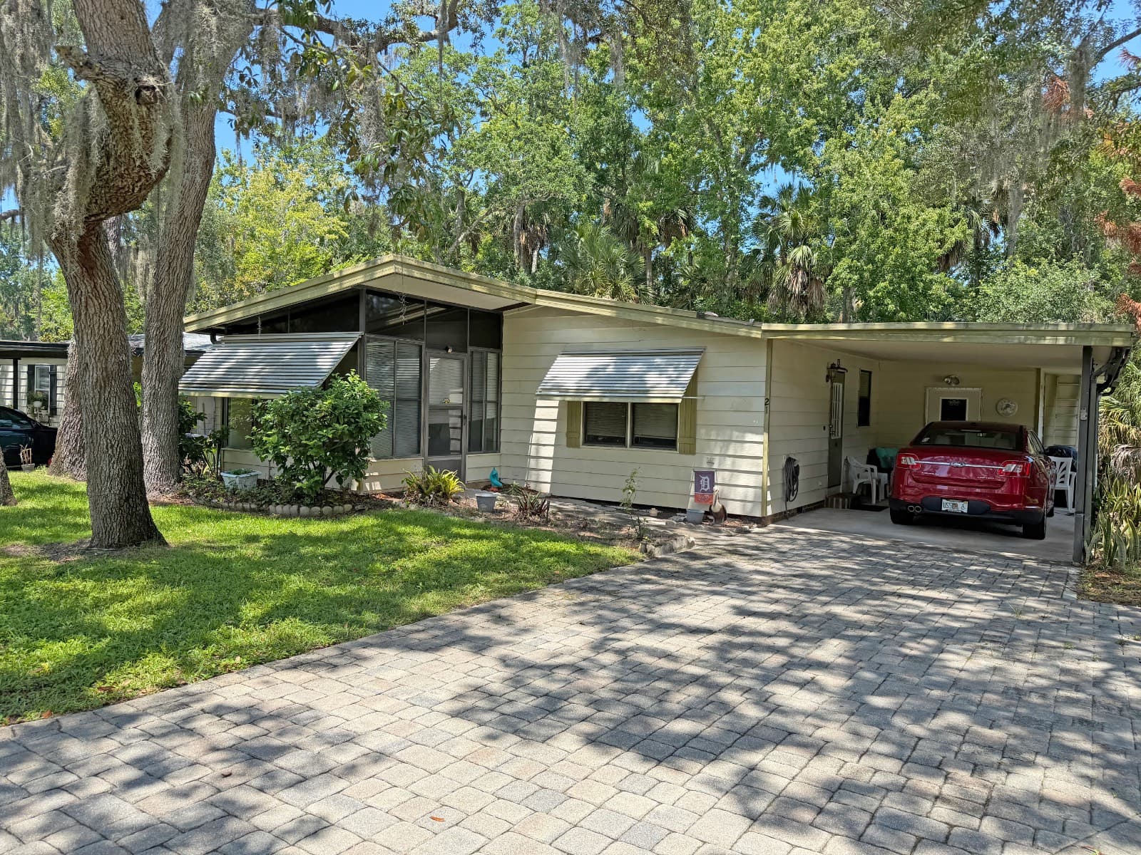 Manufactured home in Ormond Beach, FL 32174