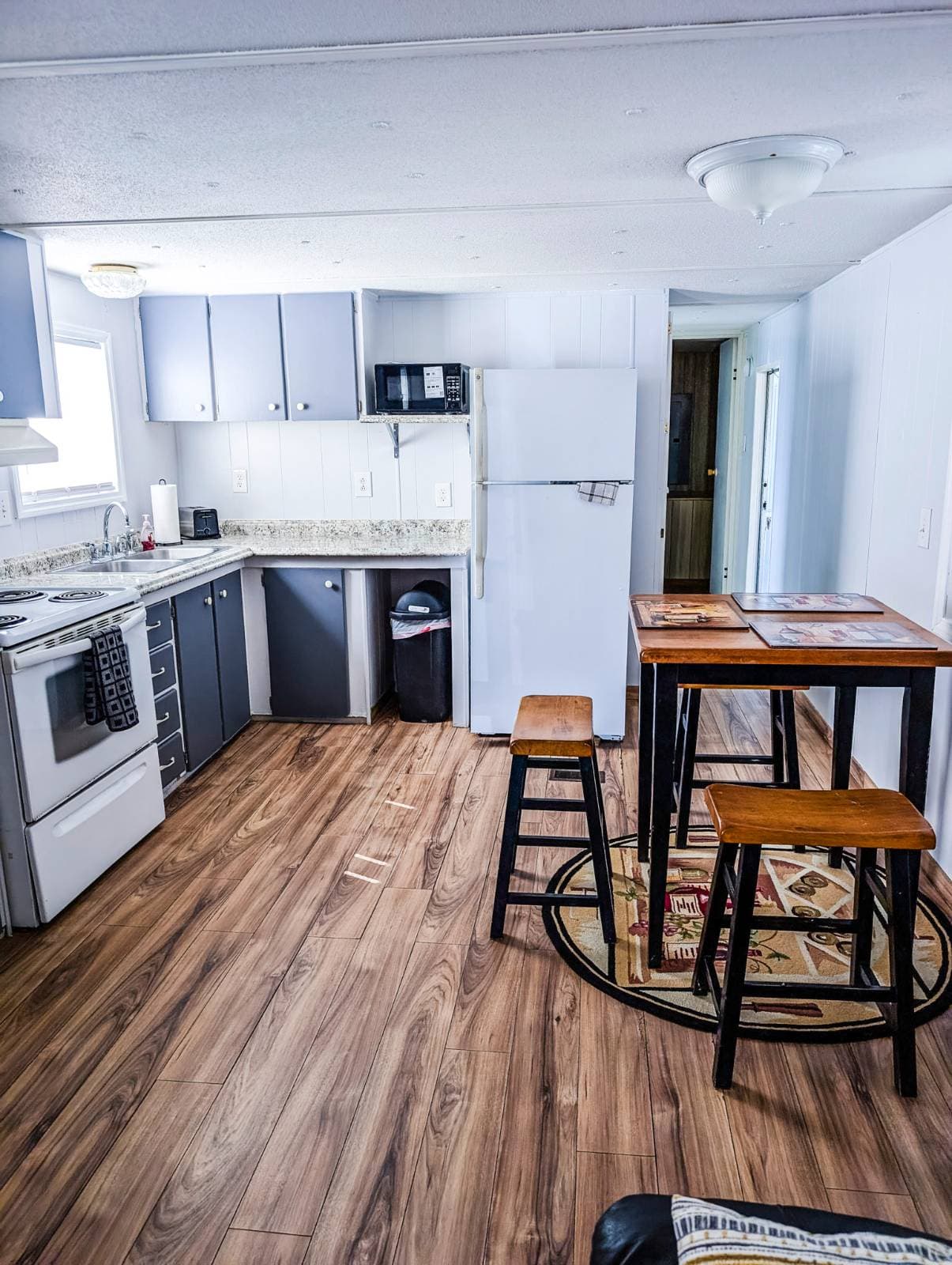 Manufactured home in Ruskin, FL 33570