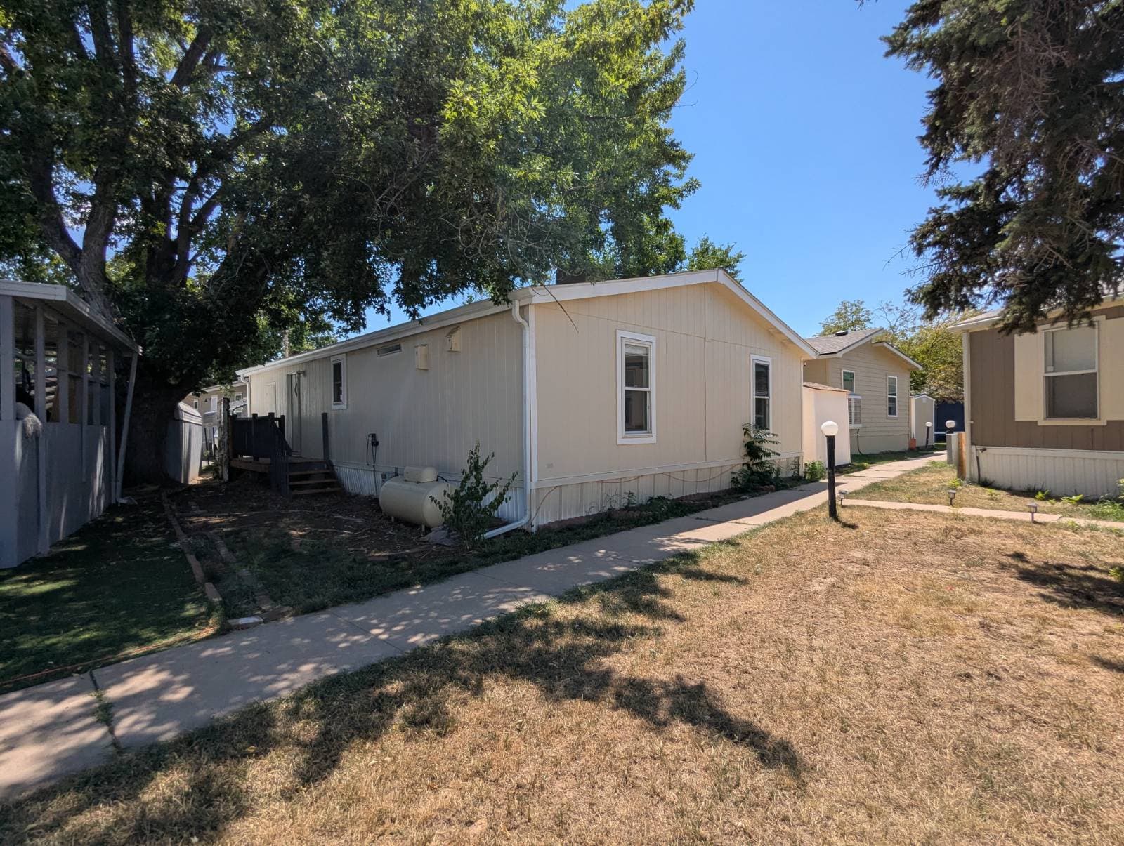 Manufactured home in Englewood, CO 80110