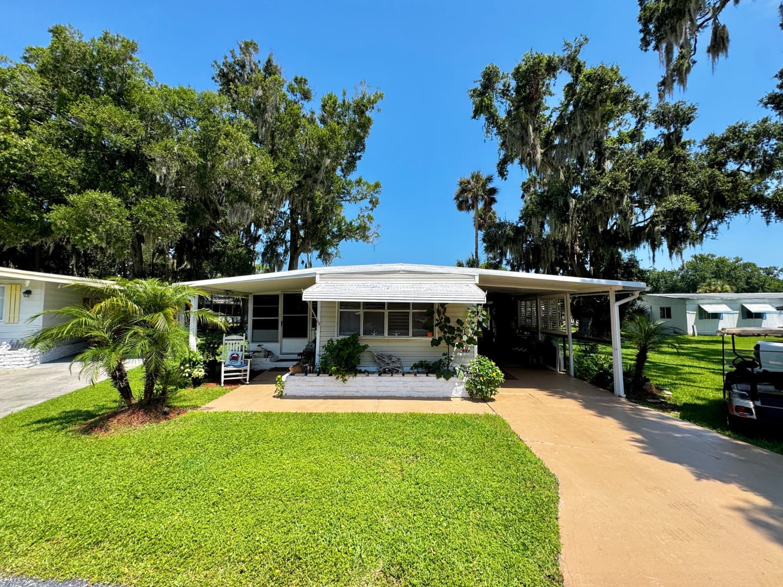 Manufactured home in Daytona Beach, FL 32119