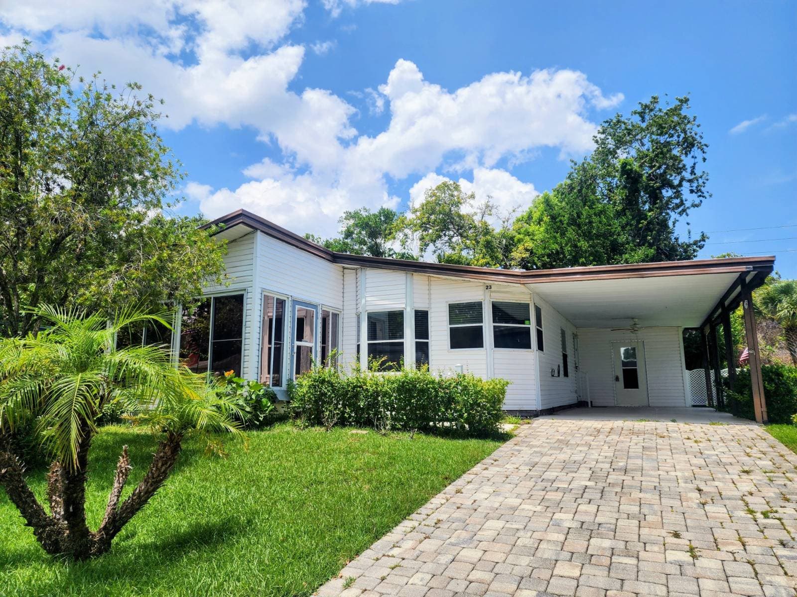 Manufactured home in Ormond Beach, FL 32174