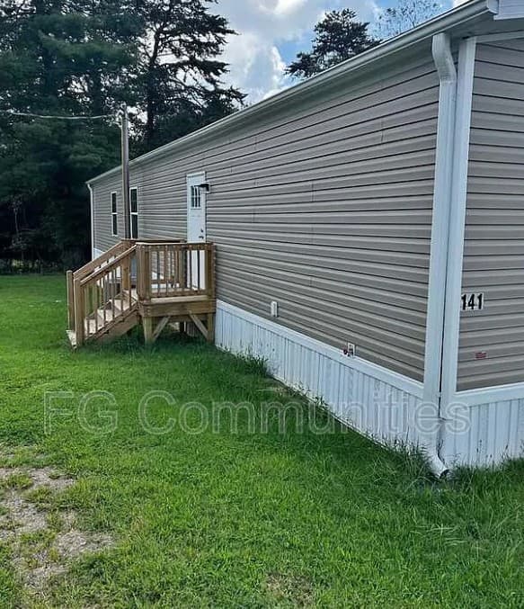 Manufactured home in Eden, NC 27288