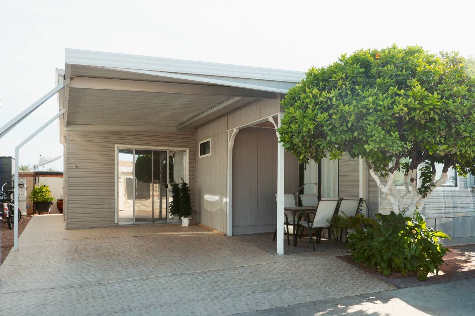 Manufactured home in Mesa, AZ 85205