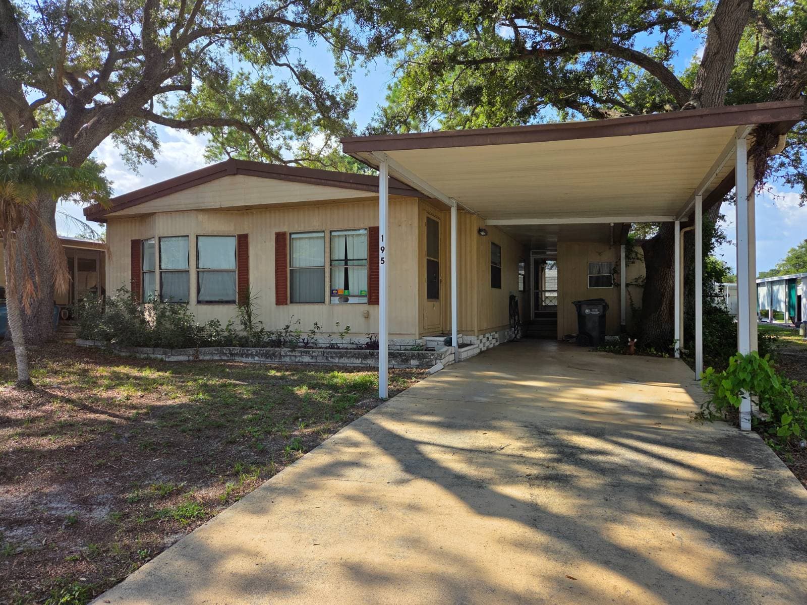 Manufactured home in Clearwater, FL 33760