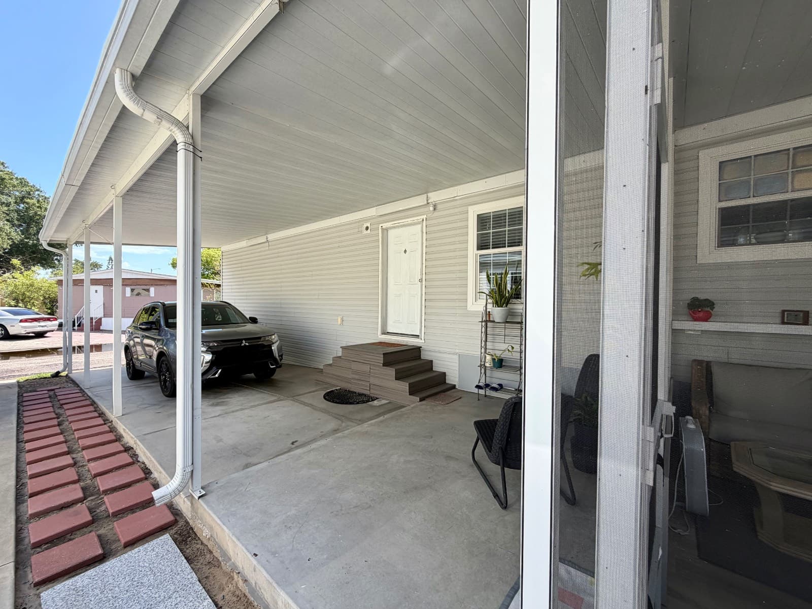 Manufactured home in Tampa, FL 33615