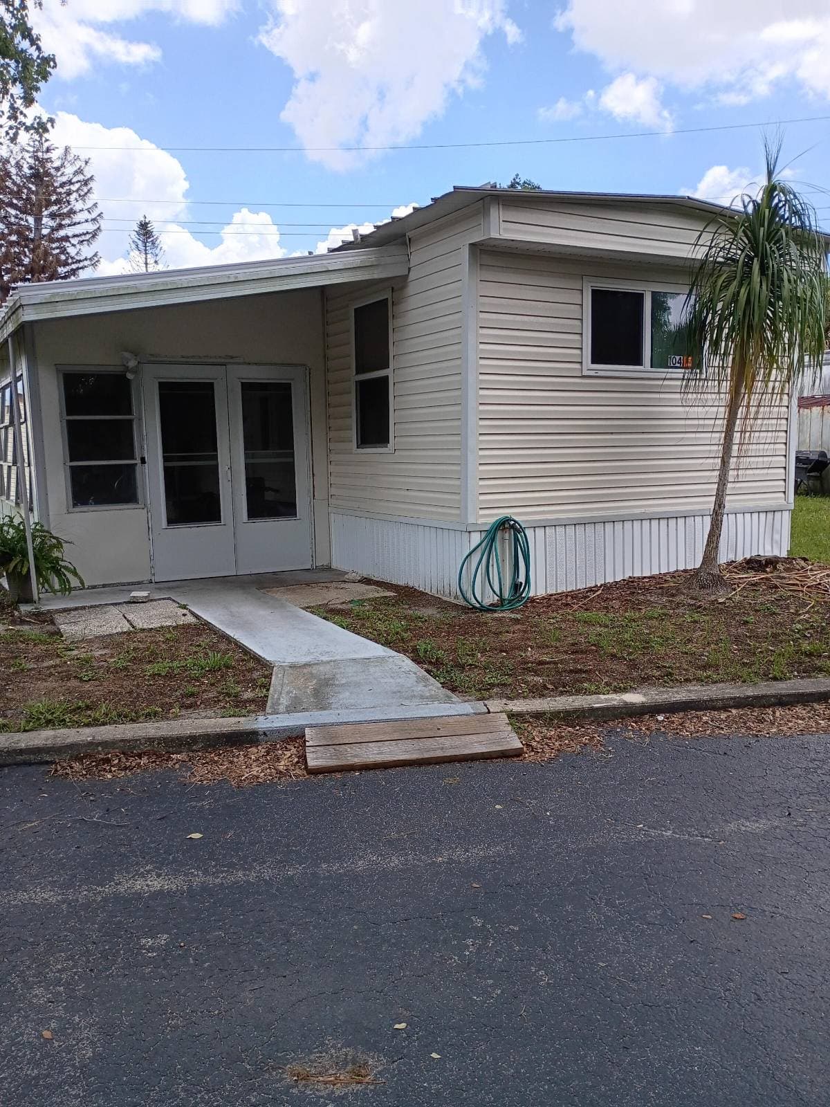 Manufactured home in Titusville, FL 32796