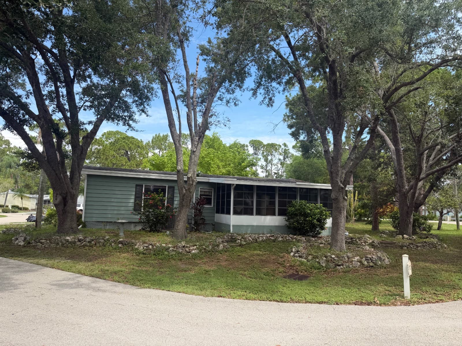 Manufactured home in North Fort Myers, FL 33903