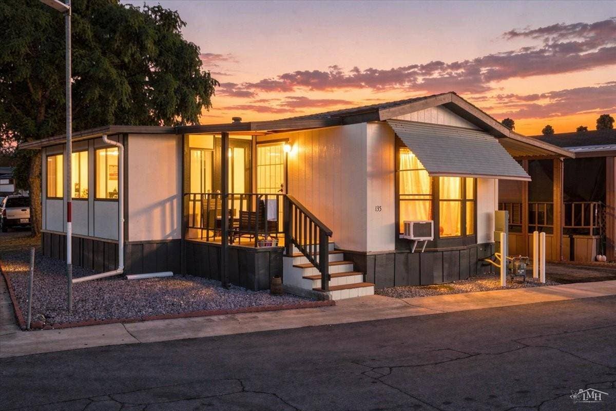 Manufactured home in El Cajon, CA 92021