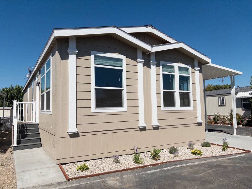 Manufactured home in Napa, CA 94558