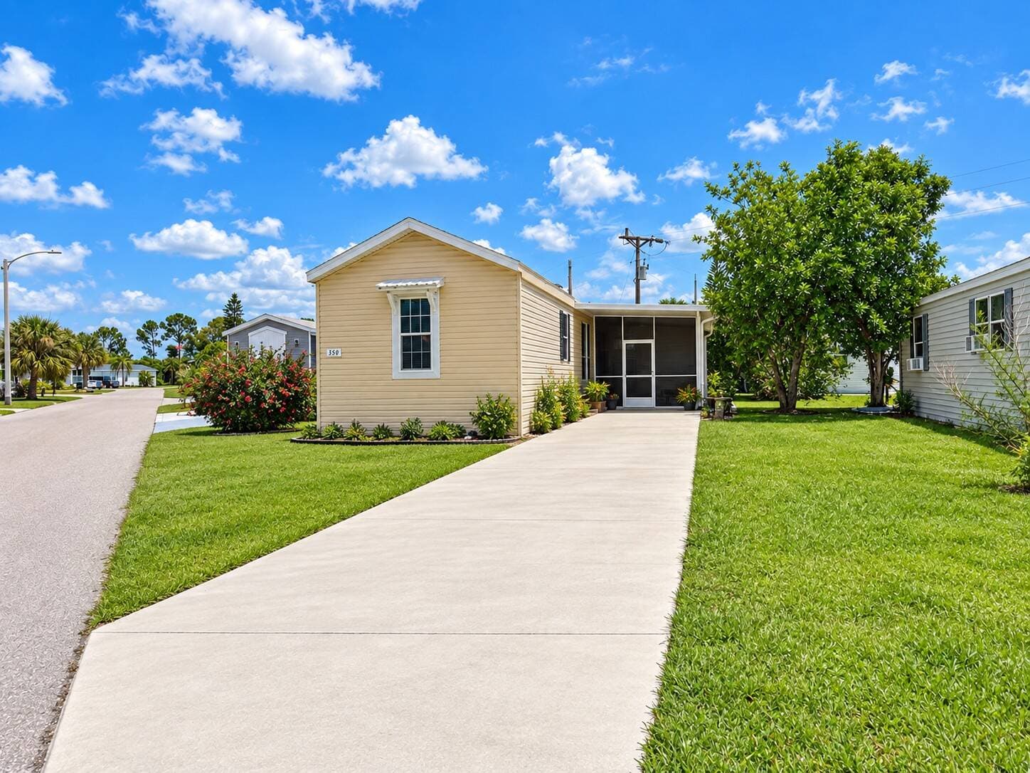 Manufactured home in North Fort Myers, FL 33917