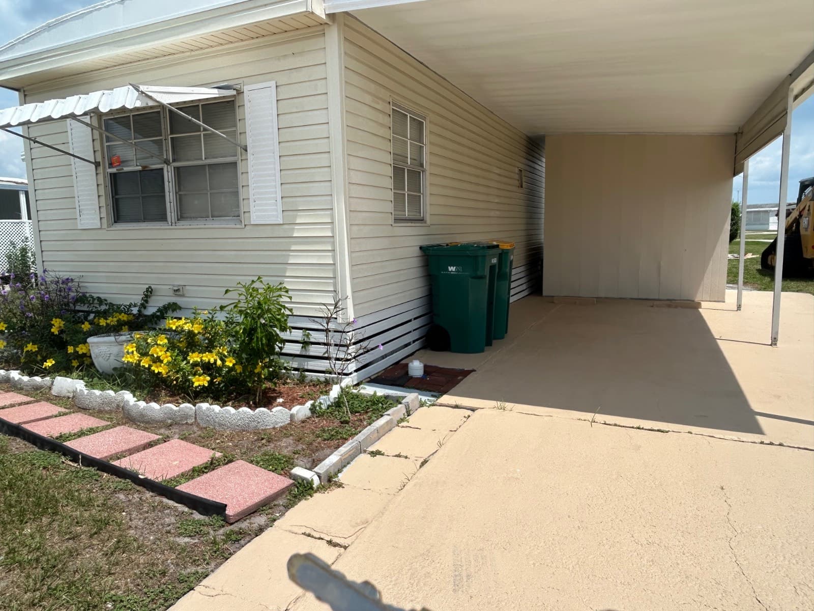 Manufactured home in Melbourne, FL 32901