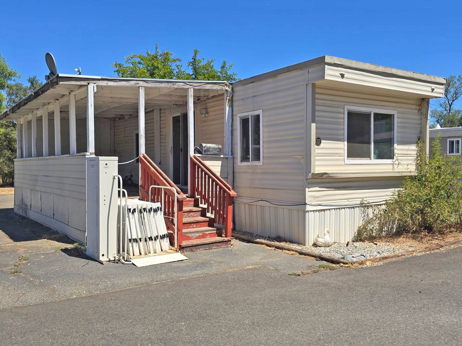 Manufactured home in Redding, CA 96003