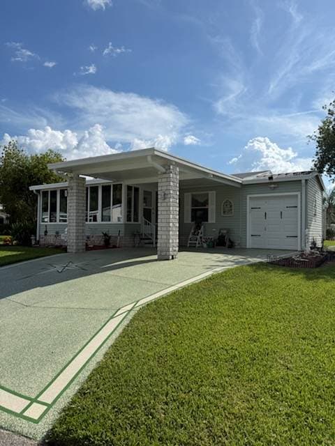 Manufactured home in Auburndale, FL 33823