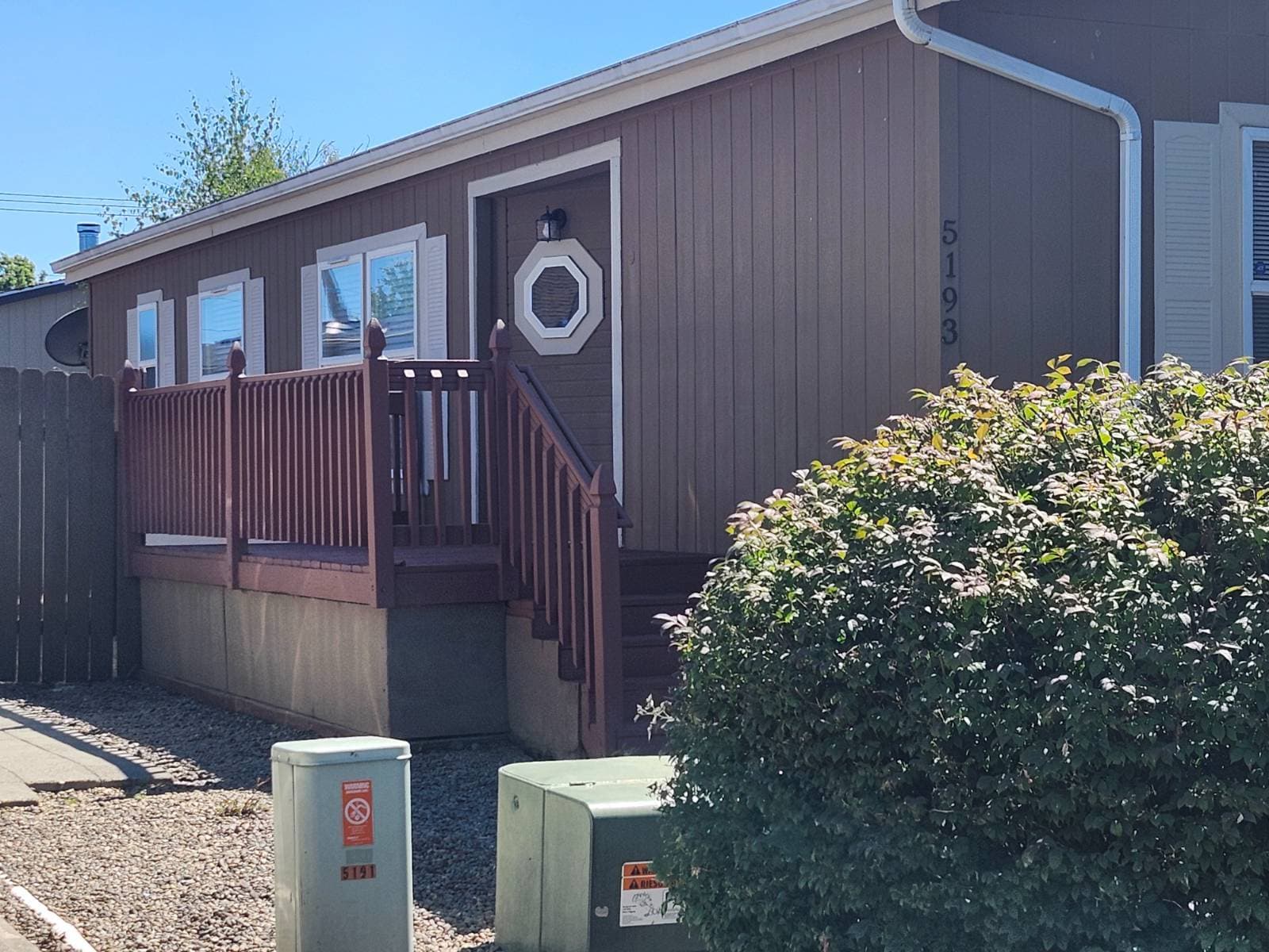 Manufactured home in Salem, OR 97305