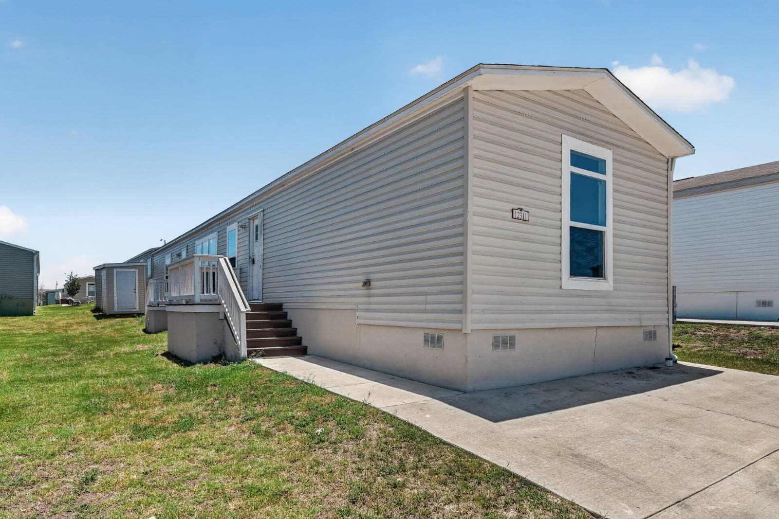 Manufactured home in Del Valle, TX 78617