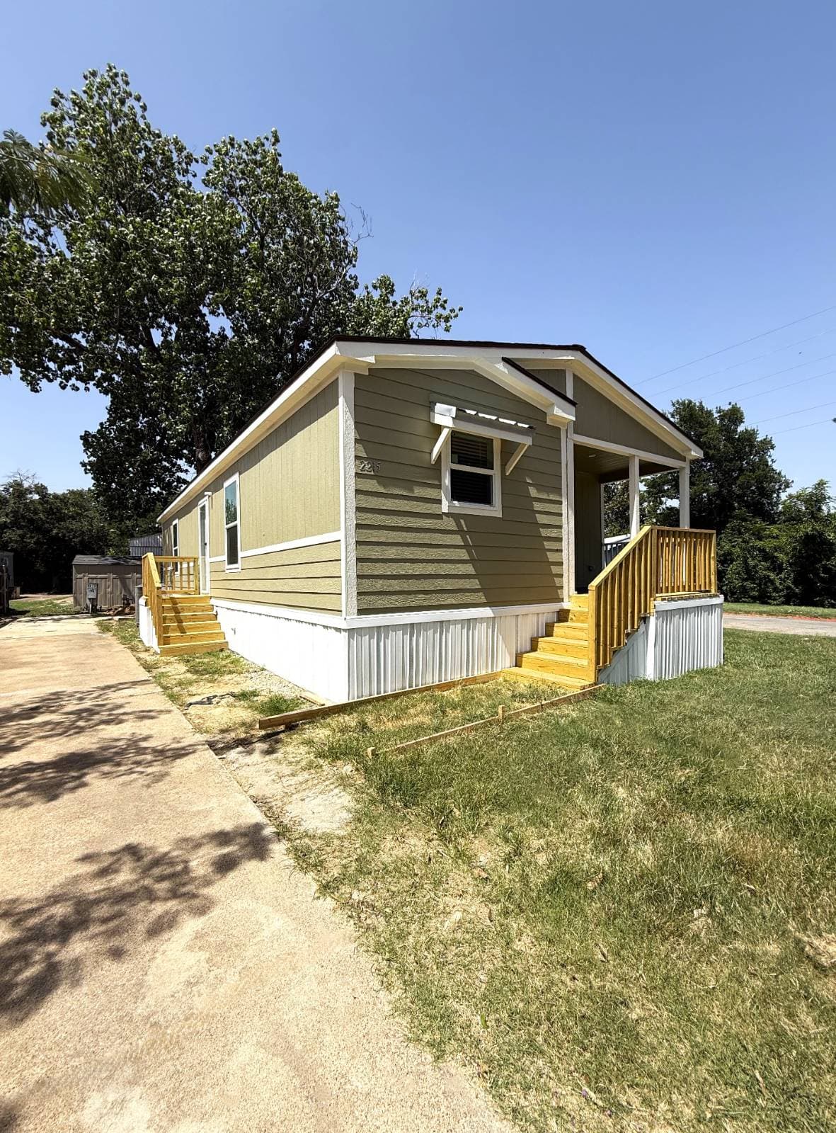 Manufactured home in Arlington, TX 76006
