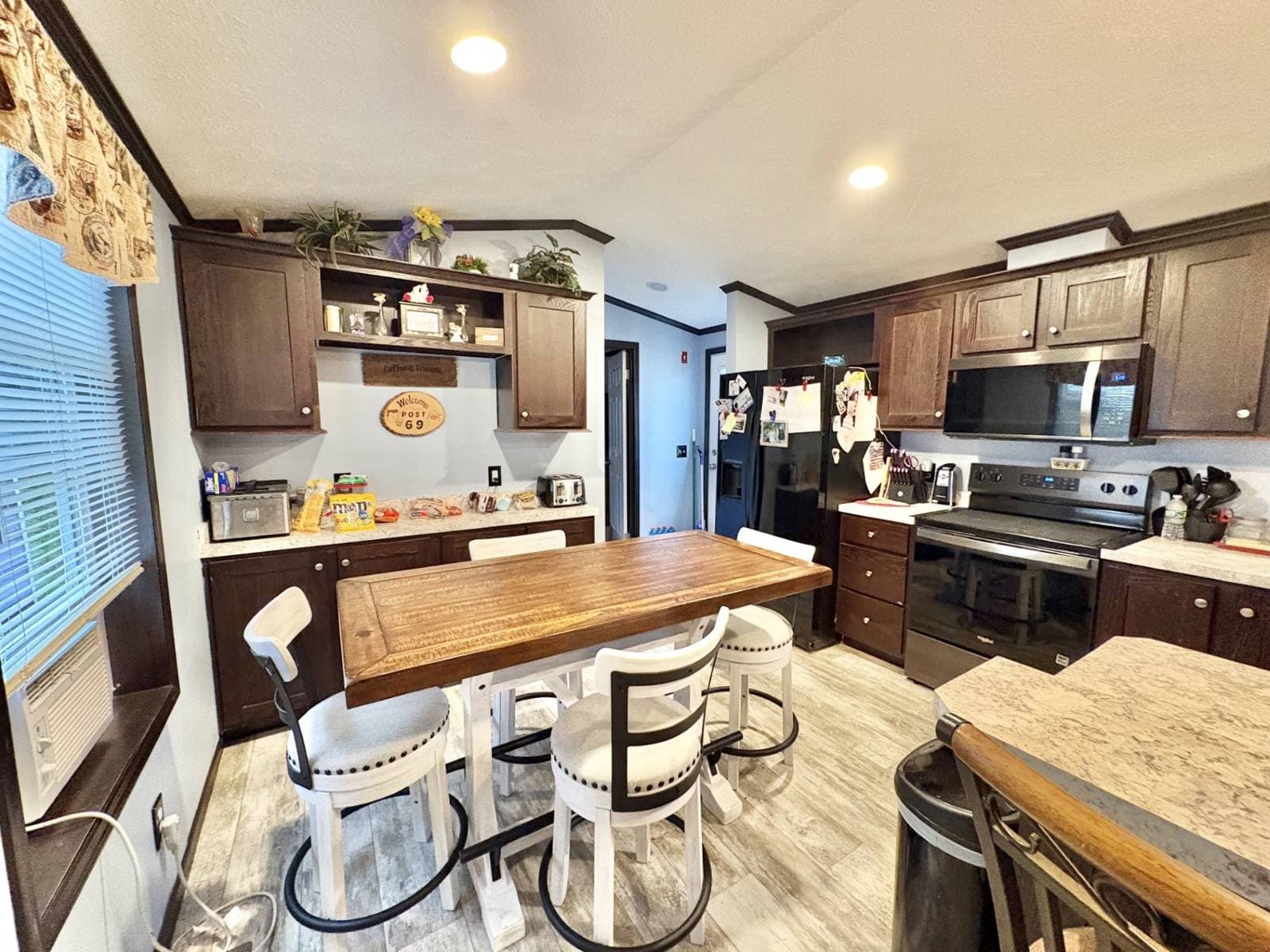 Manufactured home in Westbrook, ME 04092