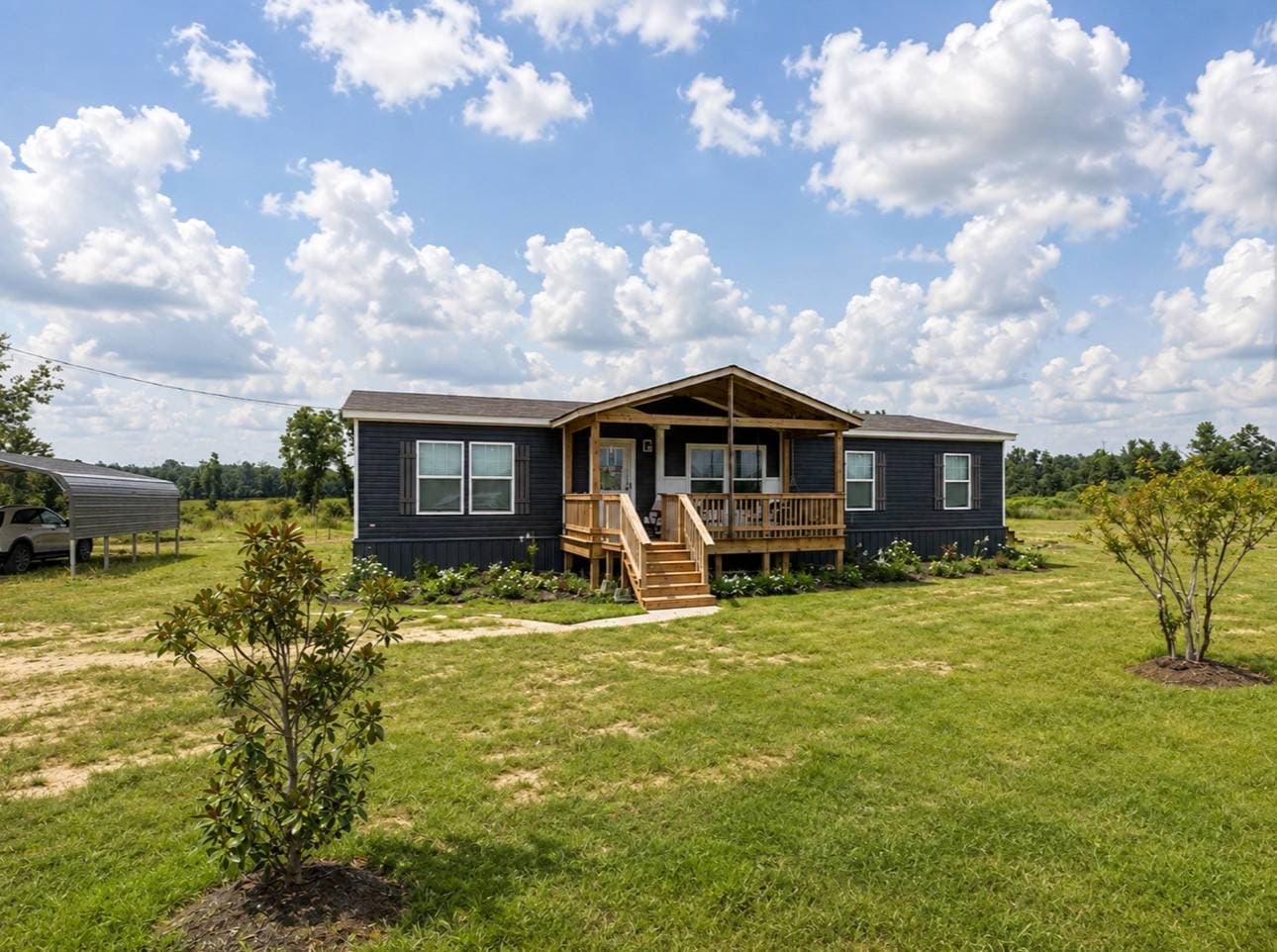 Manufactured home in Grenada, MS 38901