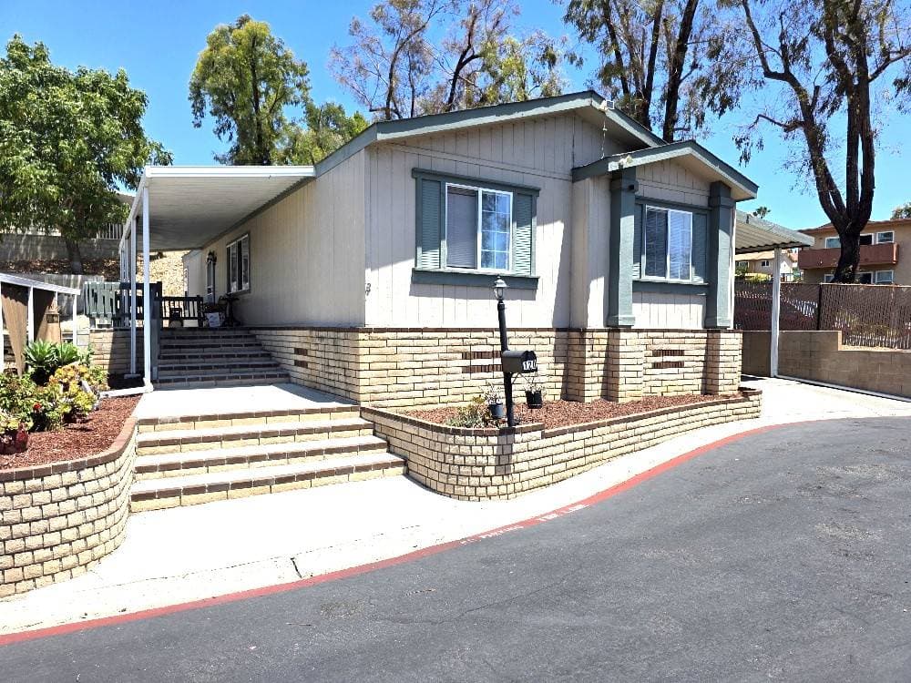 Manufactured home in San Marcos, CA 92069