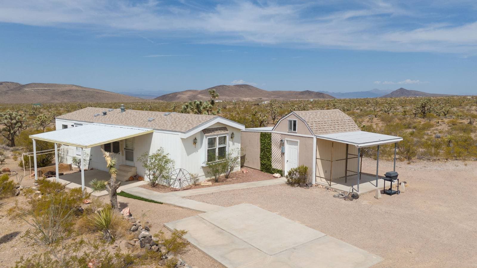 Manufactured home in WHITE HILLS, AZ 86445