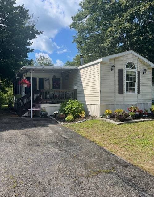 Manufactured home in Arundel, ME 04046