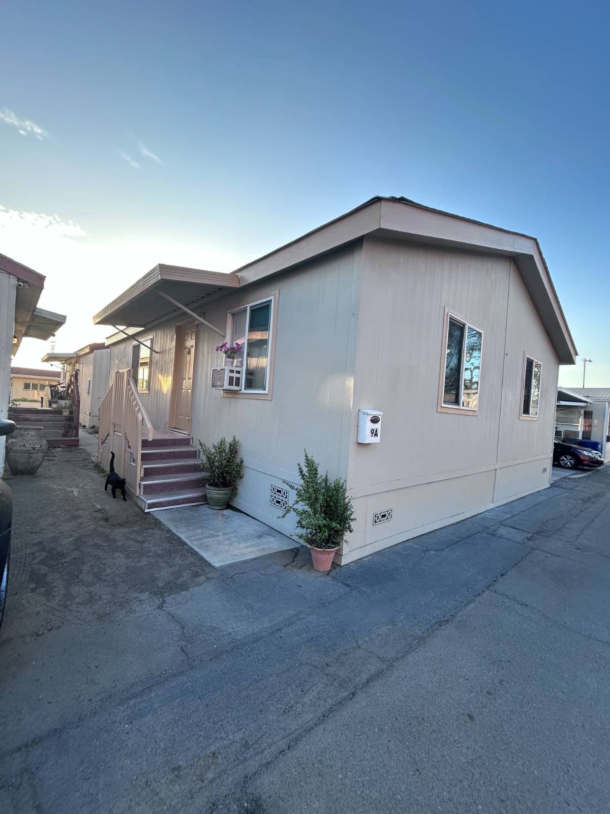 Manufactured home in San Diego, CA 92114