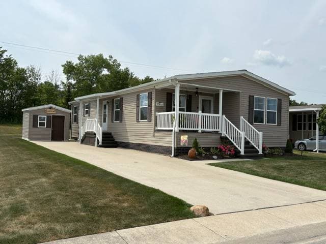 Manufactured home in Lenox, MI 48048