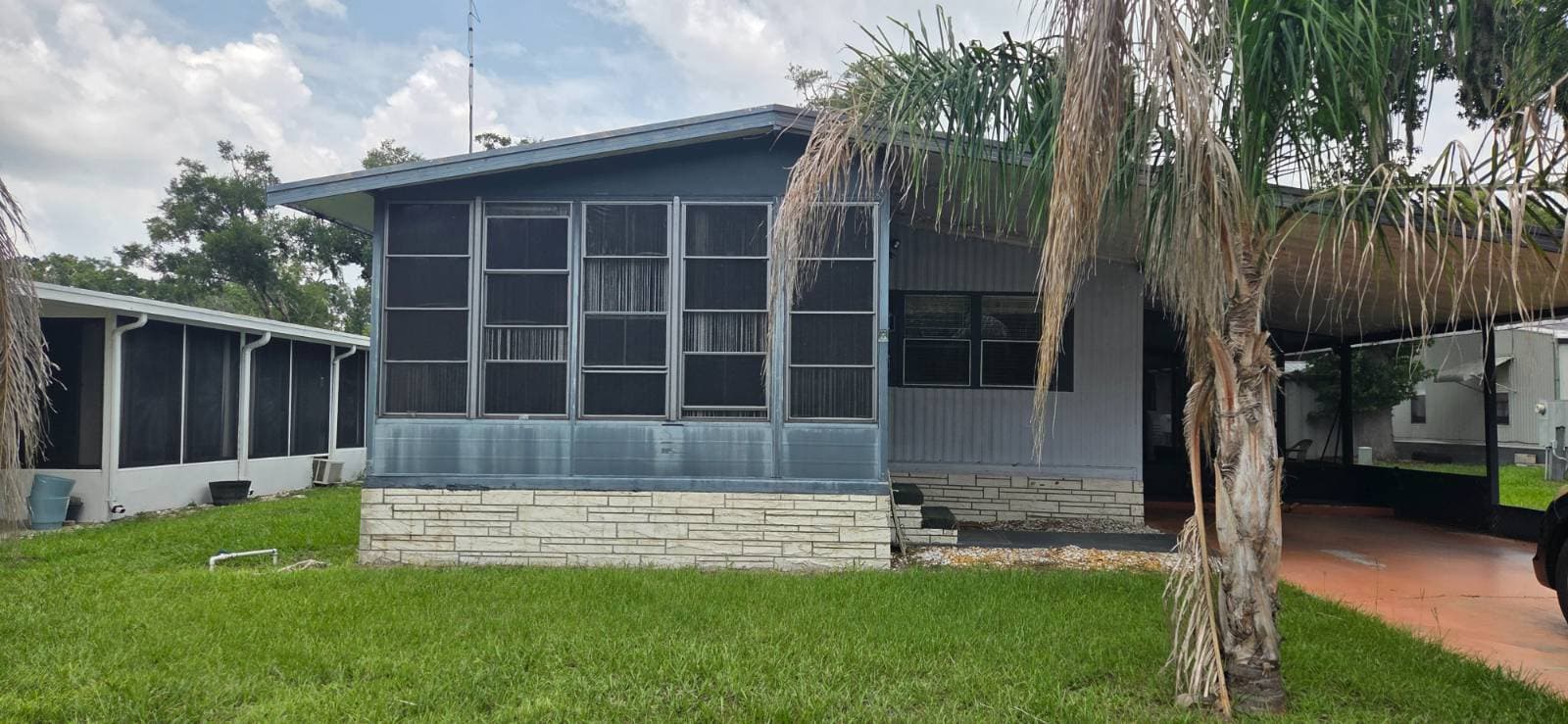 Manufactured home in Floral City, FL 34436