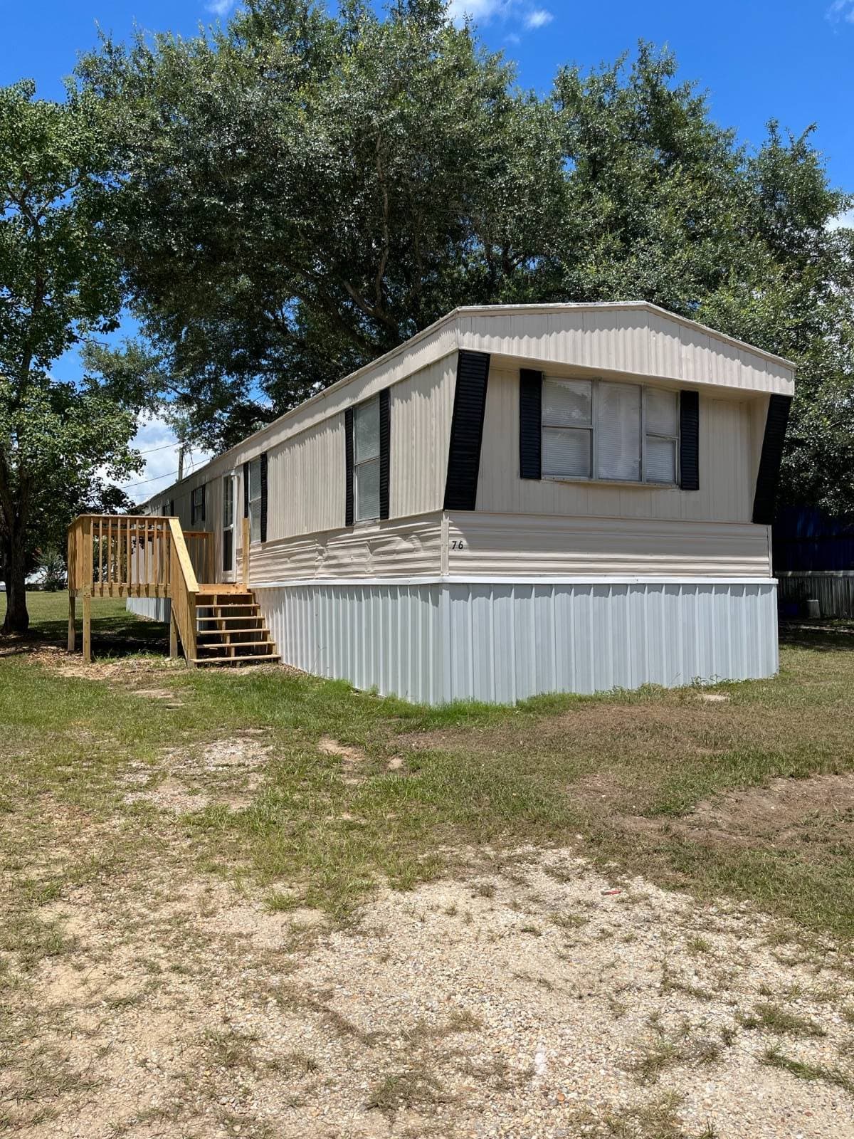 Manufactured home in Gulfport, MS 39503