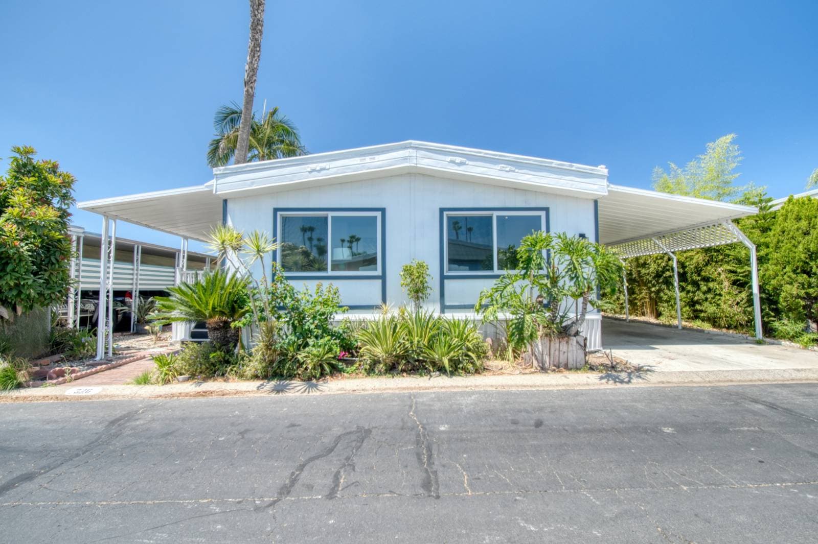 Manufactured home in Lake Forest, CA 92630