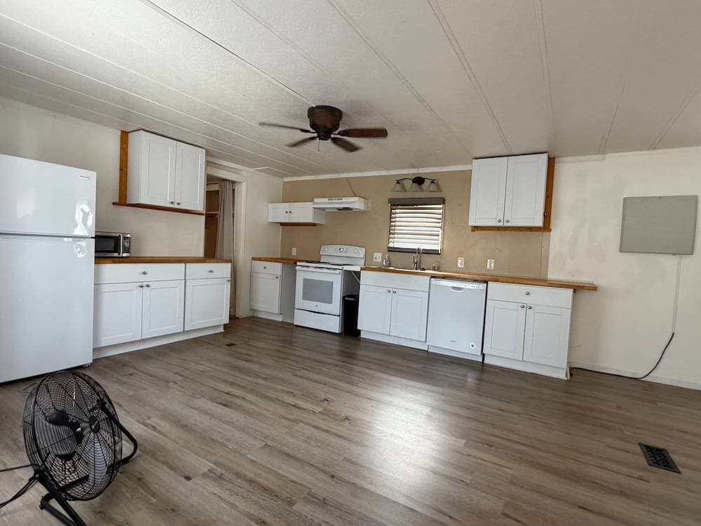 Manufactured home in Boulder, CO 80304