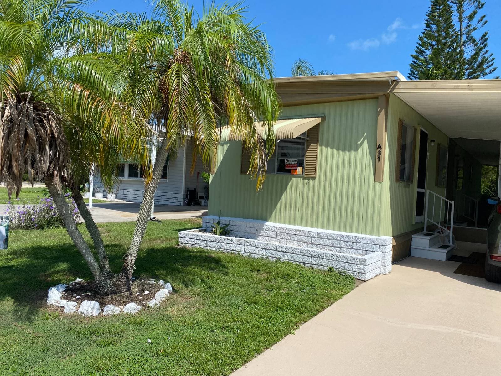 Manufactured home in Vero Beach, FL 32966