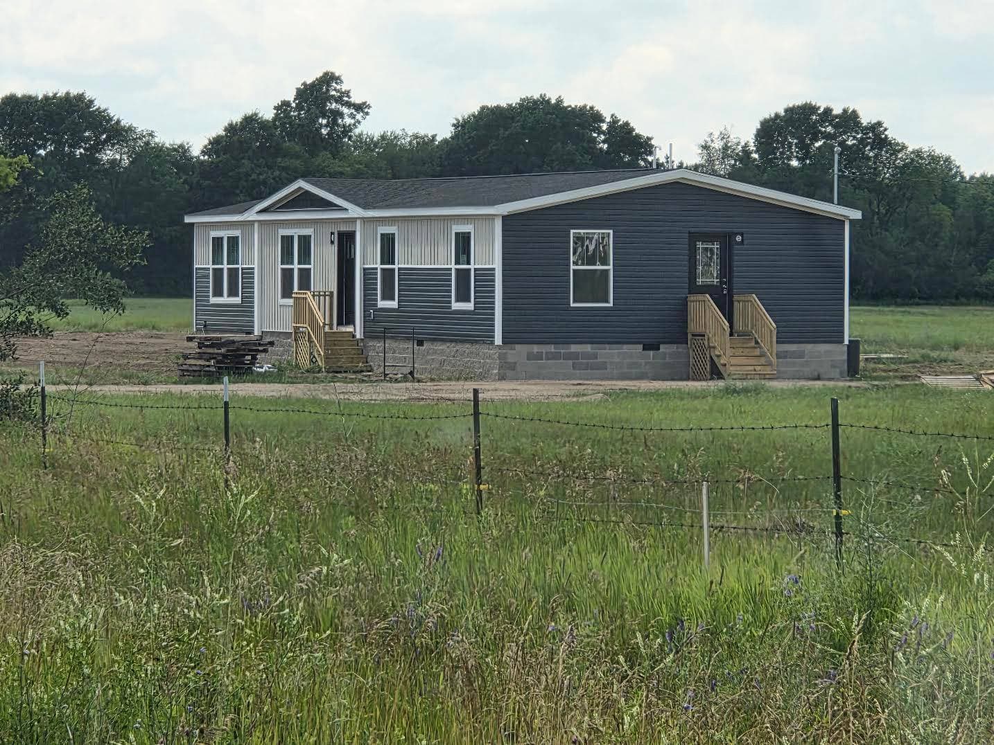 Manufactured home in Morley, MI 49336