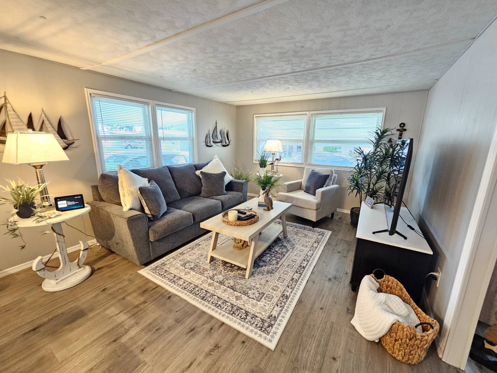 Manufactured home in Clearwater, FL 33764