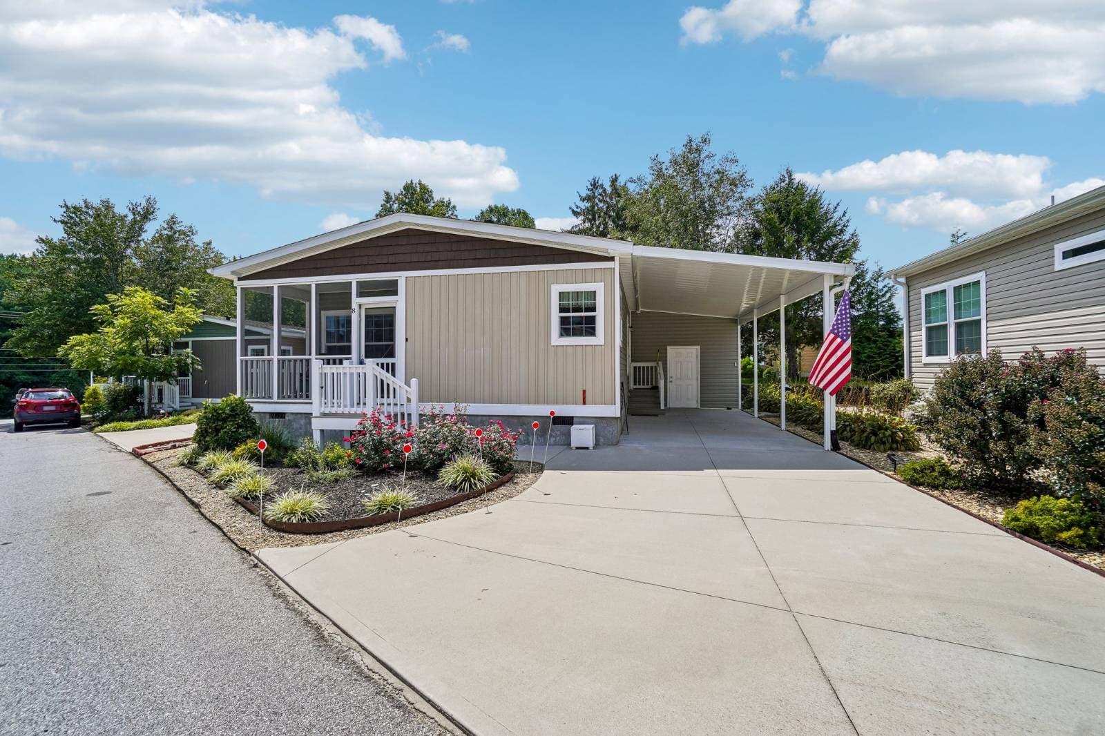 Manufactured home in Hendersonville, NC 28792