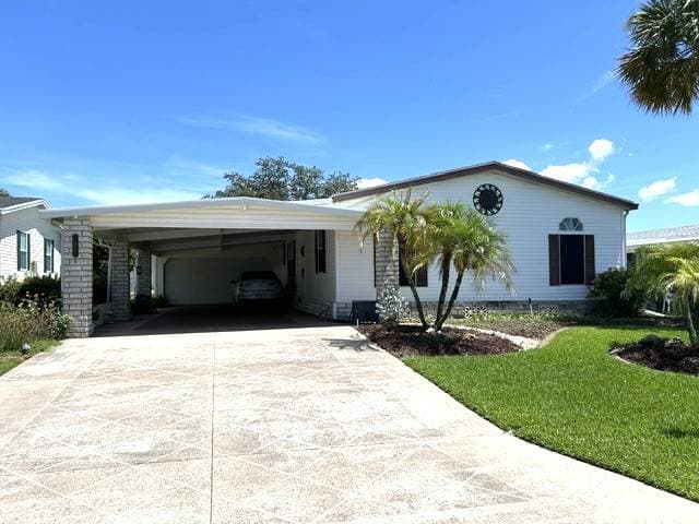 Manufactured home in Sebring, FL 33872