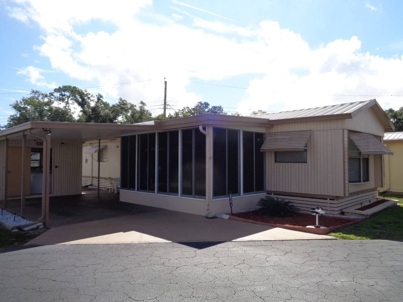 3731 Old Tampa Hwy #16