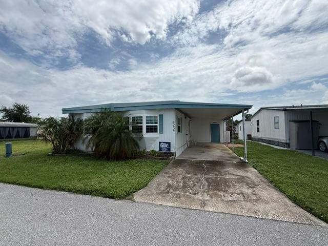 Manufactured home in New Port Richey, FL 34653