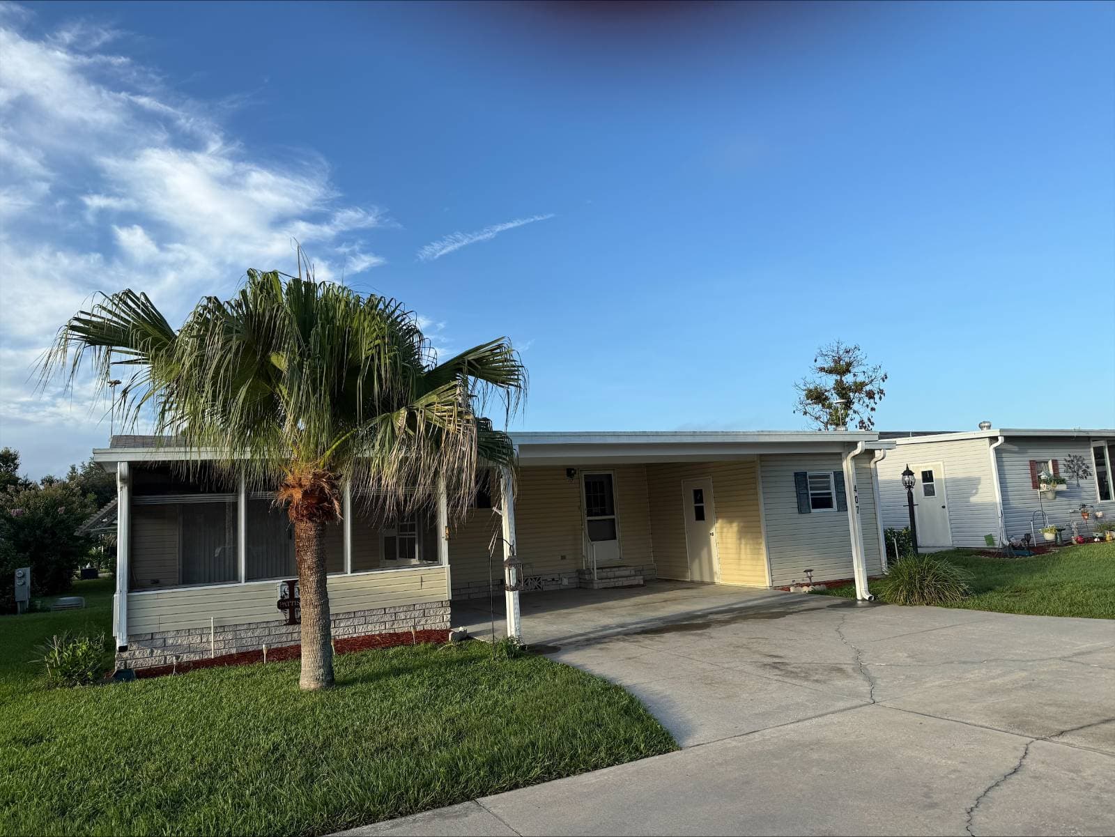 Manufactured home in Auburndale, FL 33823