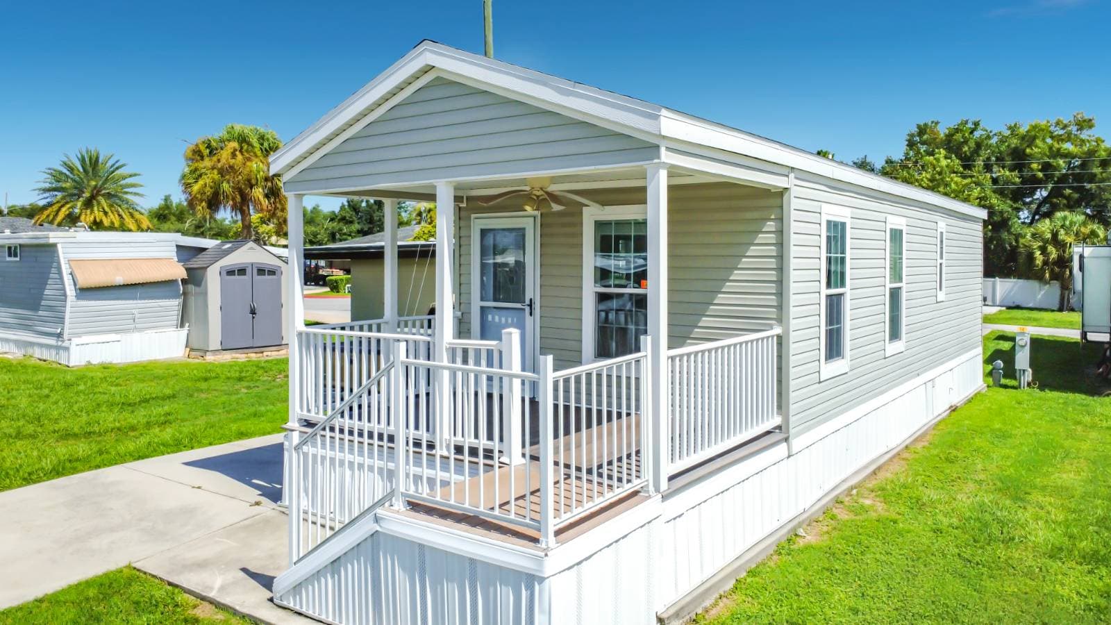 Manufactured home in Haines City, FL 33844