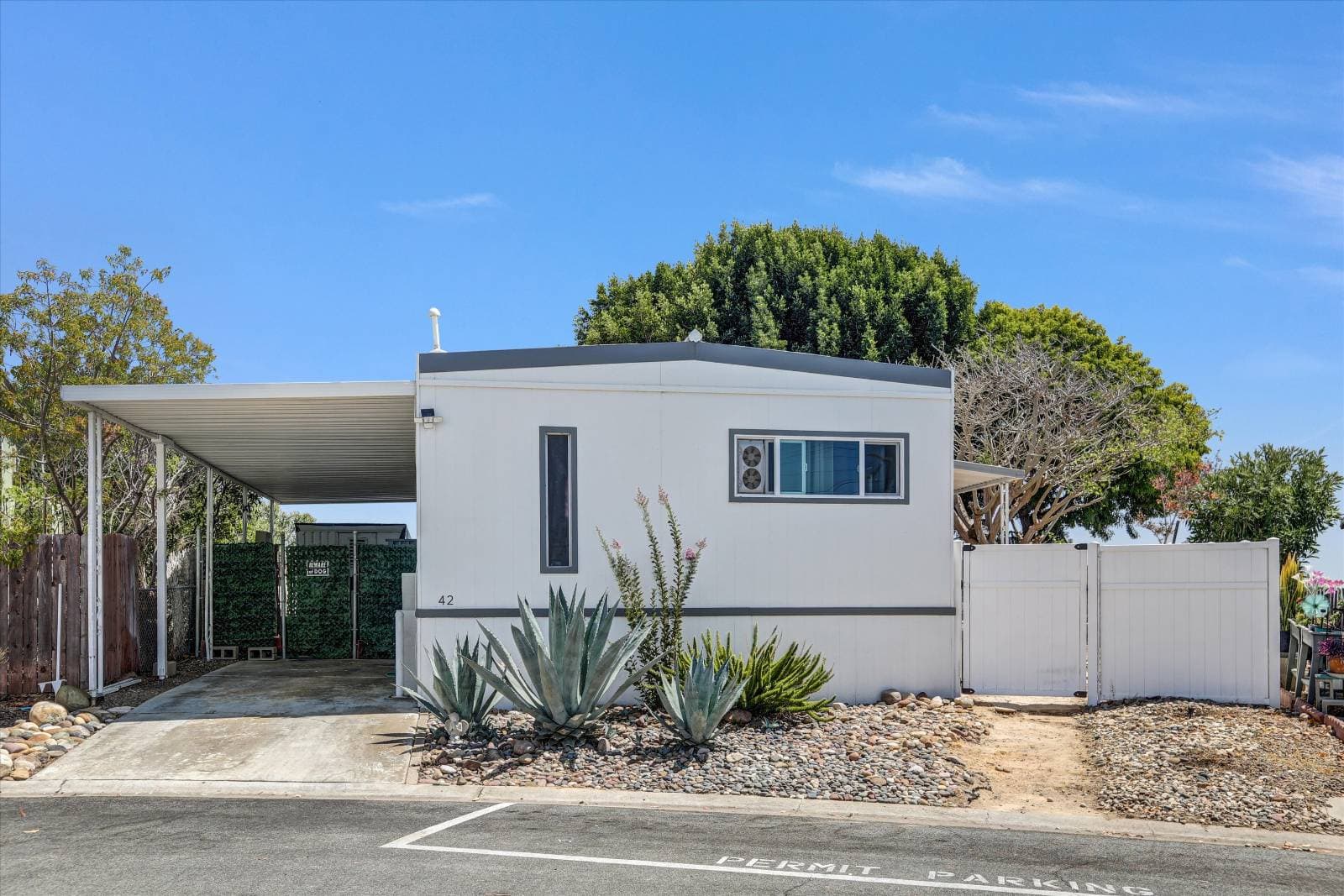 Manufactured home in San Diego, CA 92111