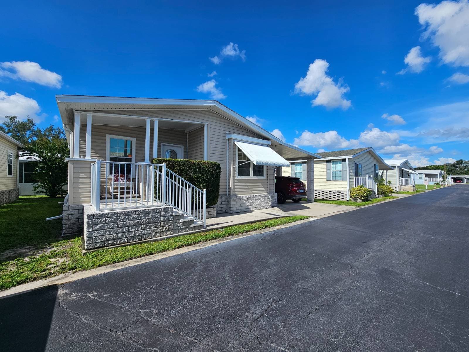 Manufactured home in St Petersburg, FL 33714