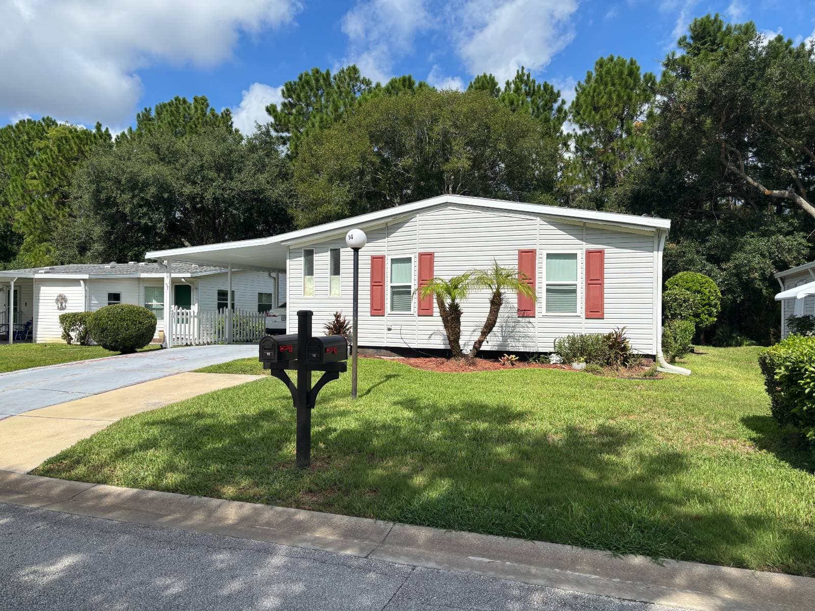 Manufactured home in Ormond Beach, FL 32174