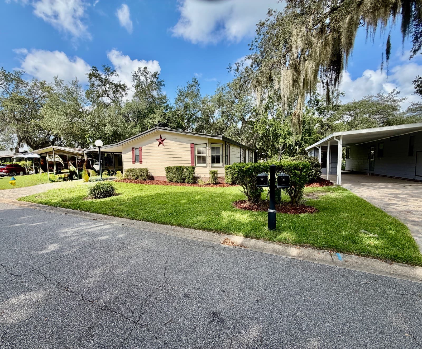Manufactured home in Ormond Beach, FL 32174