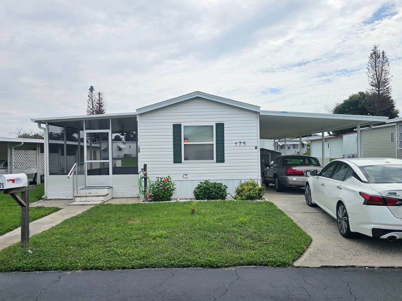 Manufactured home in Haines City, FL 33844