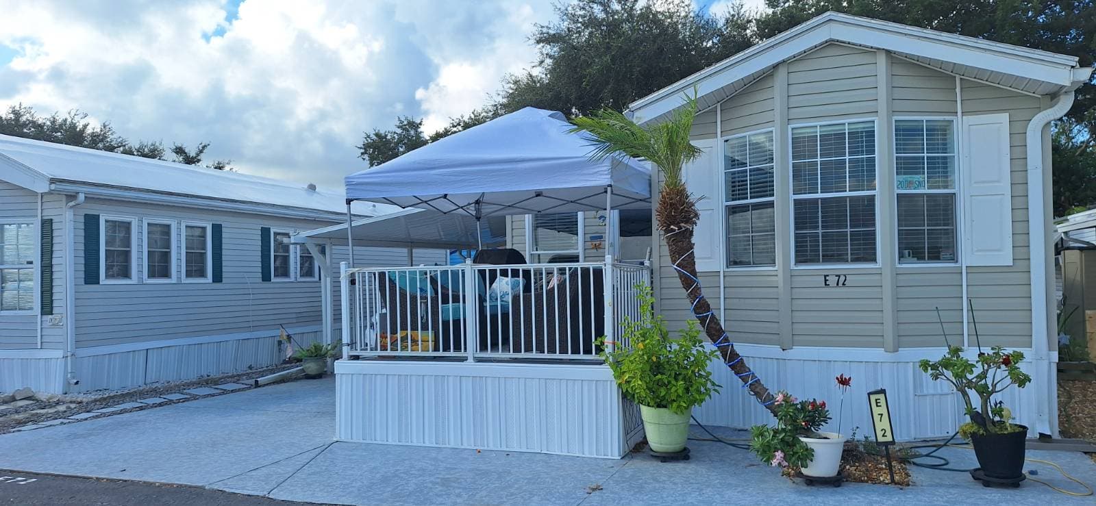 Manufactured home in Bradenton, FL 34203
