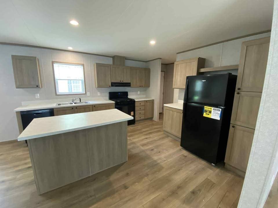 Manufactured home in Mattoon, IL 61938